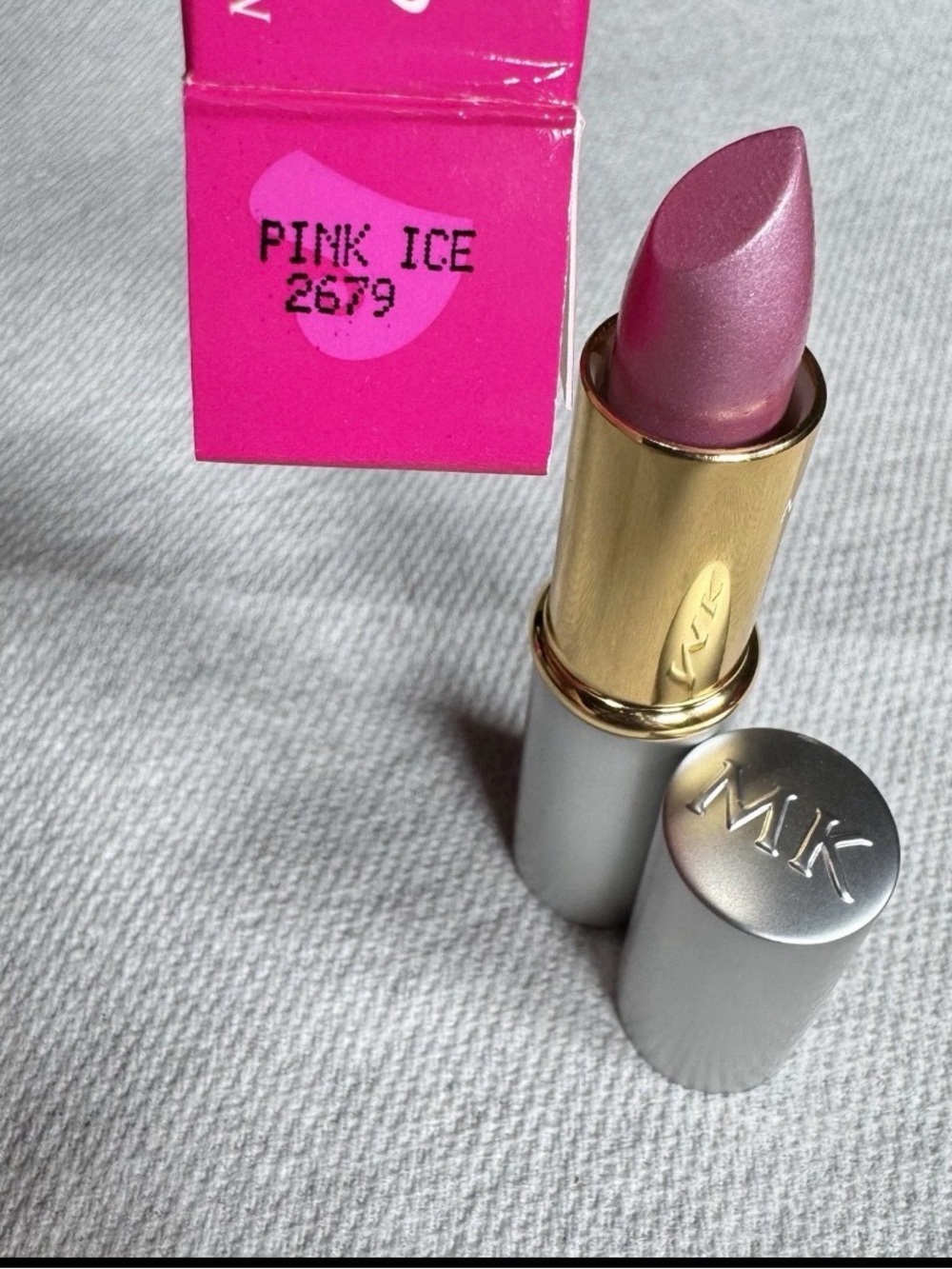 New Mary Kay Signature Creme Lipstick PINK ICE #2679- RARE - Picture 2 of 2